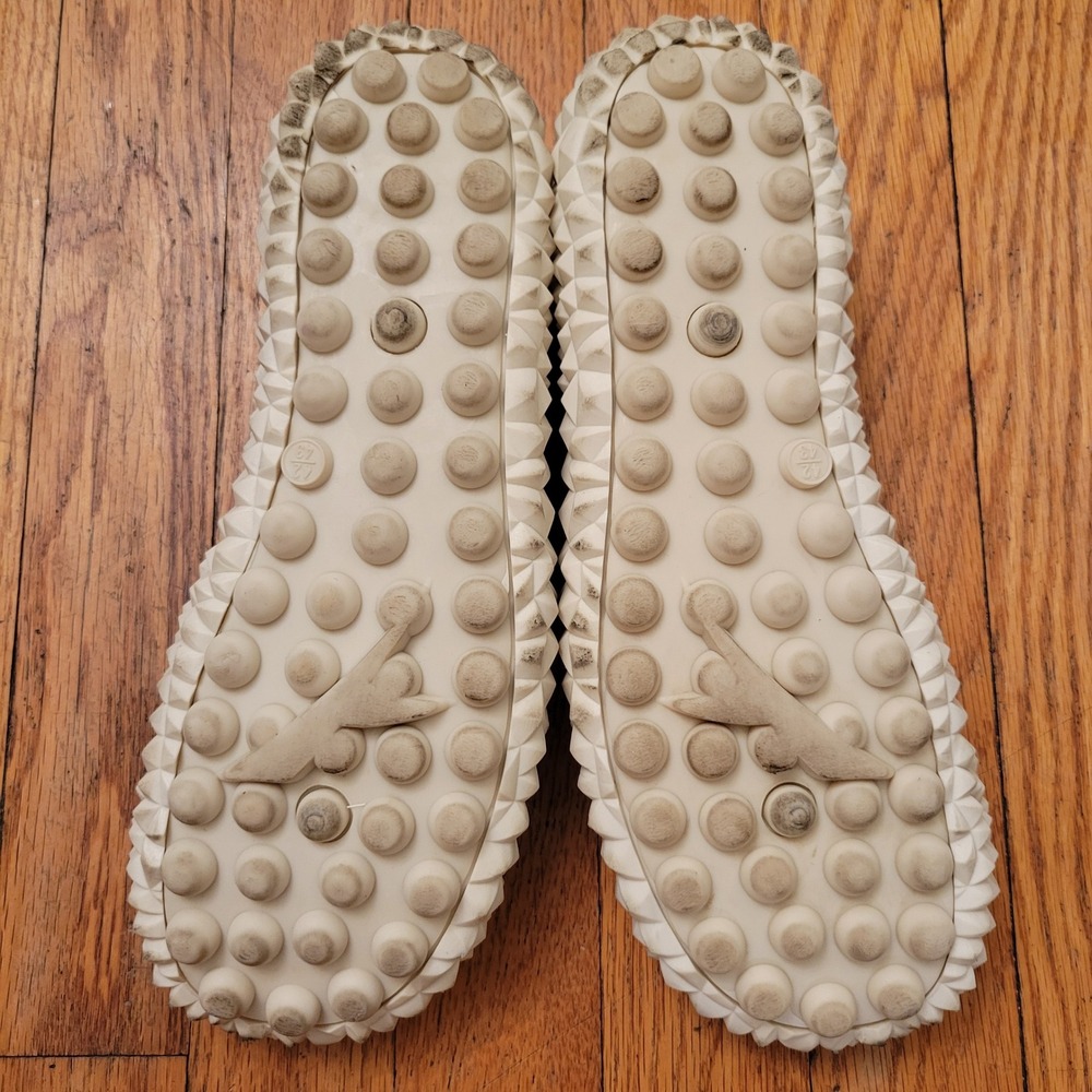 Gallon Shark 42/43 Sock Sneakers Cream Textured Sole Barefoot Outdoor Shoes - Picture 6 of 8